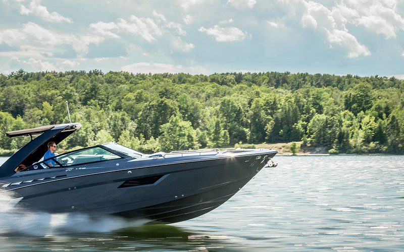 Cruisers Yachts 338 South Beach Edition - Bow Rider