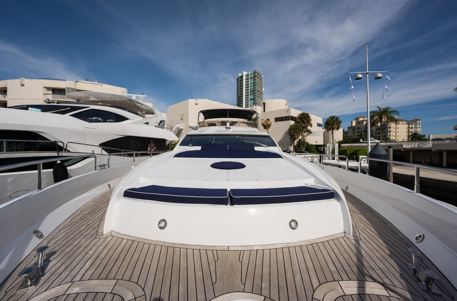 Sunseeker Top Gun