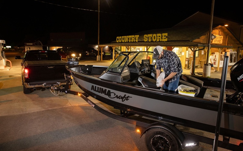 Alumacraft Competitor Shadow 205 Sport