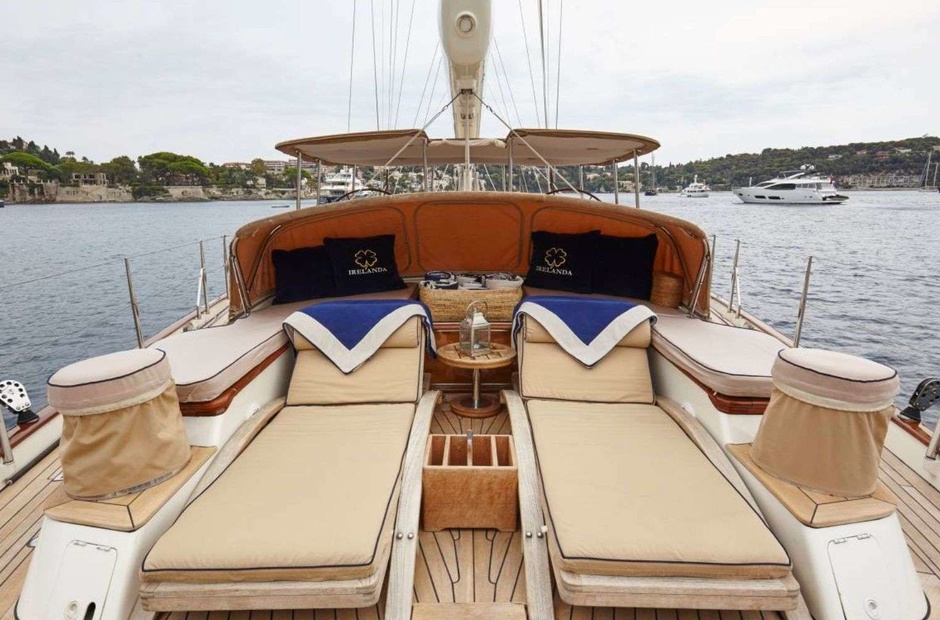 Alloy Yachts Irelanda