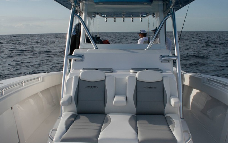 Invincible 42′ Center Cabin