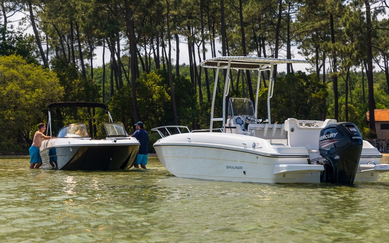 Bayliner Element CC7