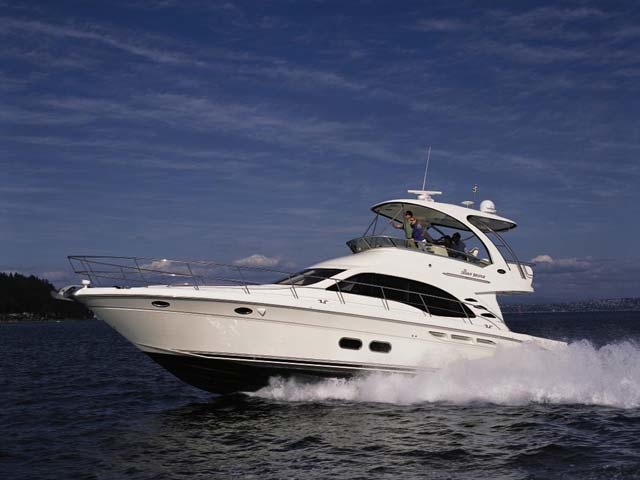 Sea Ray 520 Sedan Bridge