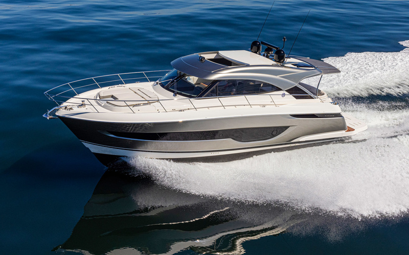 Riviera 4600 Sport Yacht Platinum Edition