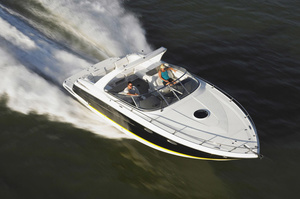 Regal 3350 Cuddy