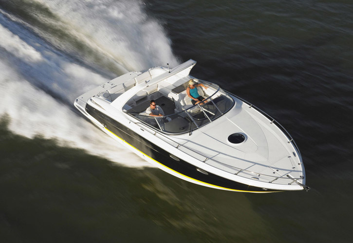 Regal 3350 Cuddy