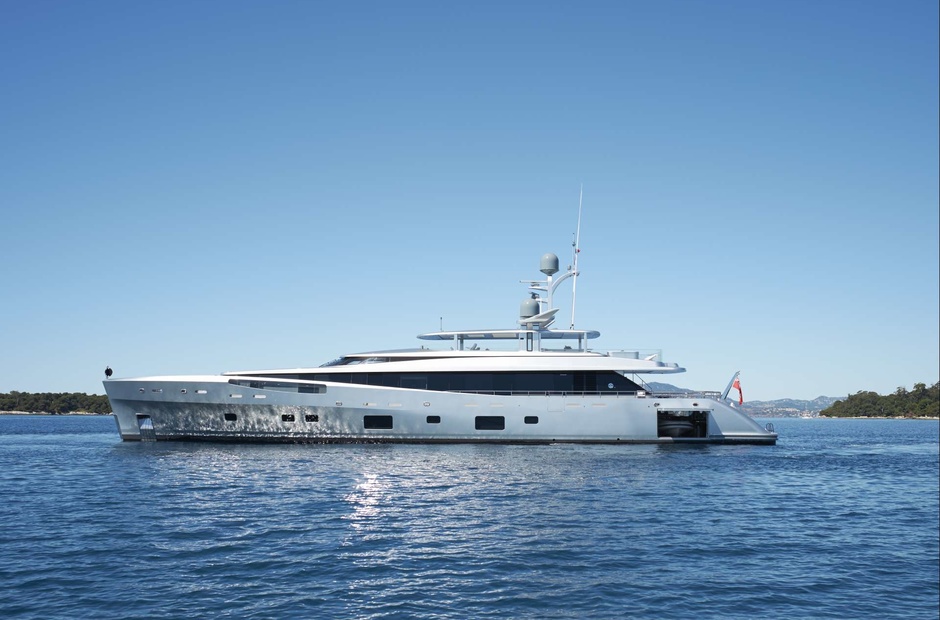 Feadship Como