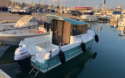 Manara 21 Pilothouse