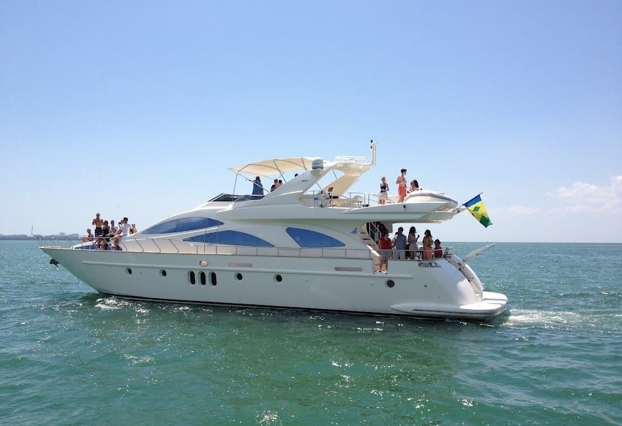 Azimut Circus